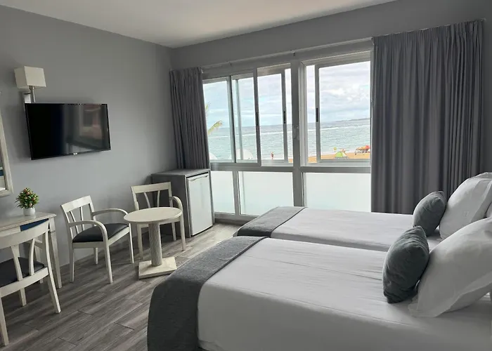 Apartamentos Colón Playa