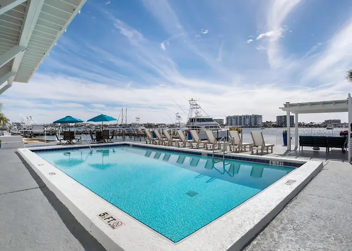 Inn On Destin Harbor, An Ascend Collection Hotel
