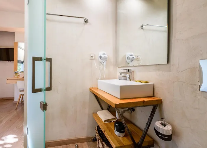 Panellinion Luxury Rooms