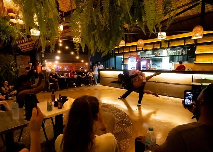 Viajero Cali Hostel & Salsa School