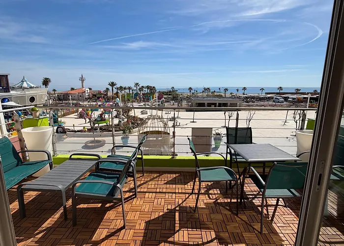 Rivage hyper centre et plage a pied