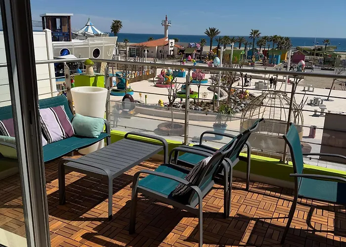 Rivage hyper centre et plage a pied