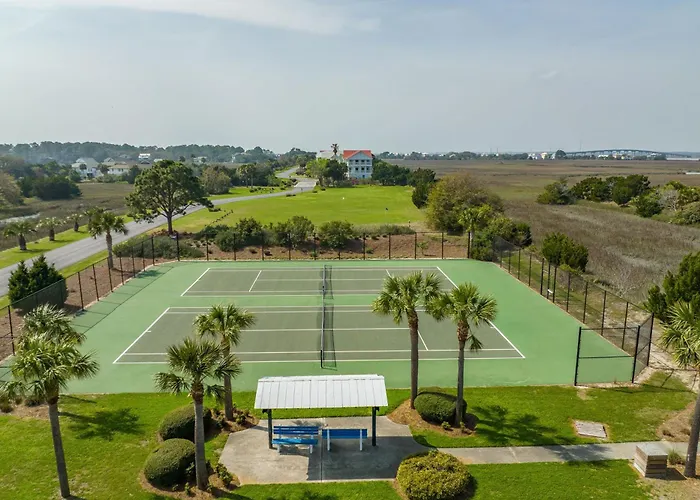Oceanfront St Helena Island Condo W/ Beach Access!