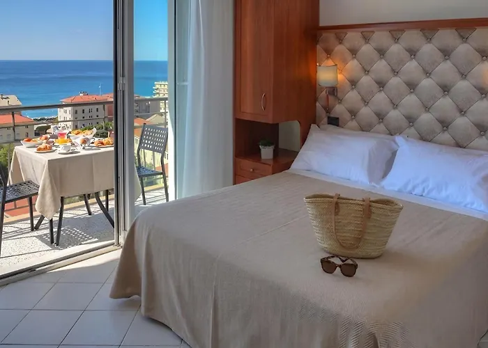 Hotel Noris