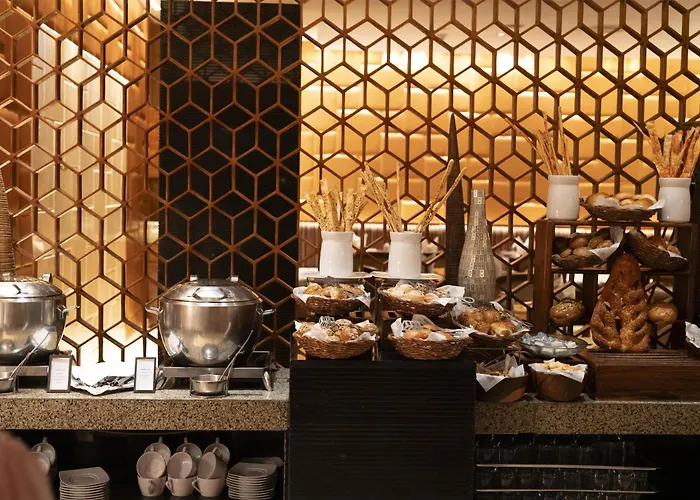 Hilton Luxor Resort & Spa