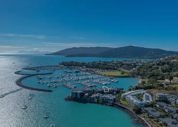 Peninsula Airlie Beach