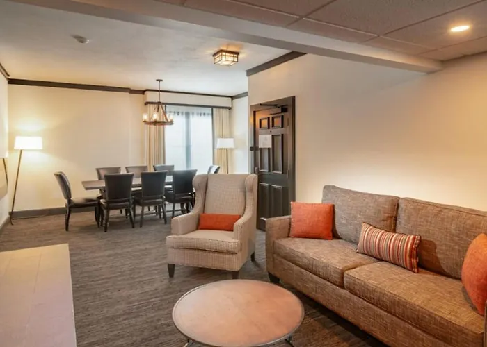 The Craftsman Inn & Suites