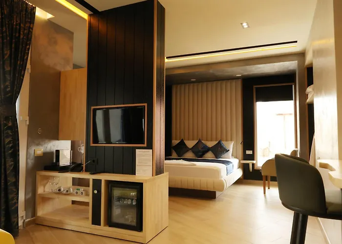Vila One Beach Hotel