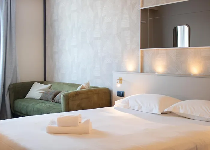 Brit Hotel Avignon Sud Le Calendal