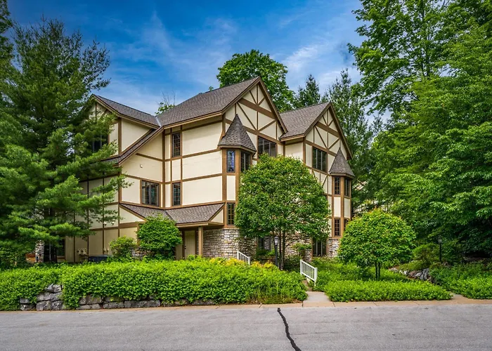 The Highlands At Harbor Springs