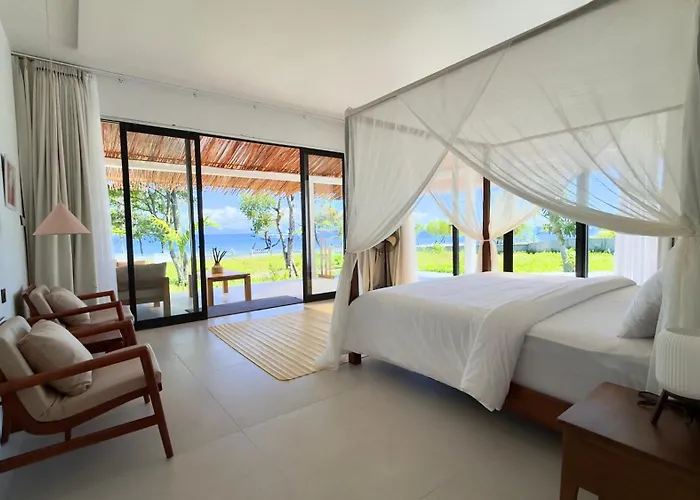 Maleo Moyo Hotel & Dive Resort