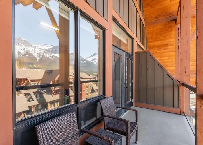 Spectacular Penthouse With Amazing Views, Indoor Pool And Hot Tub