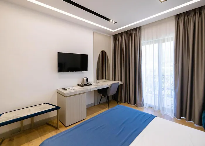 Chimaera Hotel