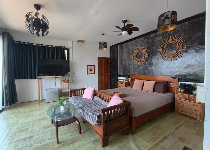 Baan Sahai Tone บ้านสหายโทน