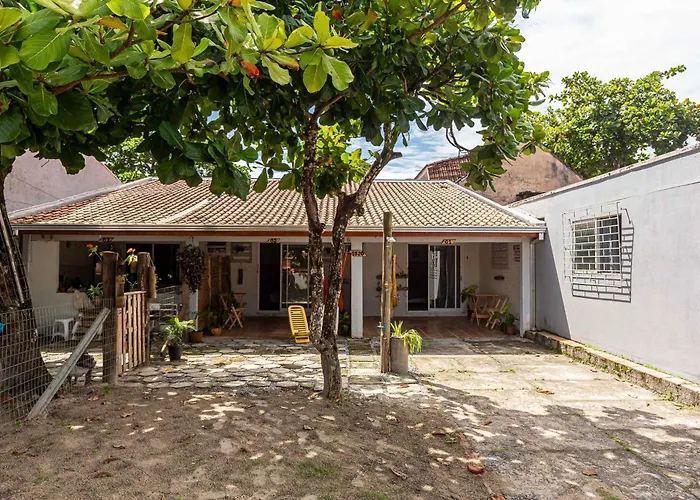 Memora Guesthouse Pontal do Paraná - Suíte a duas quadras da Praia e perto da Ilha do Mel