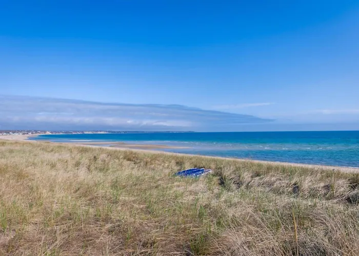 Cape Escape - Dog Friendly Steps To The Sea