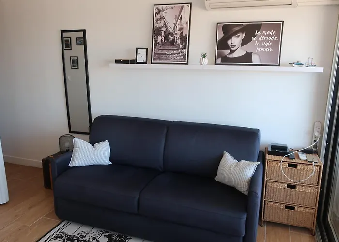 Studio Valras vue Port et Mer, Wi-Fi gratuit, Parking box fermés inclus