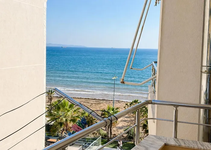 H&G Seaview Apartments