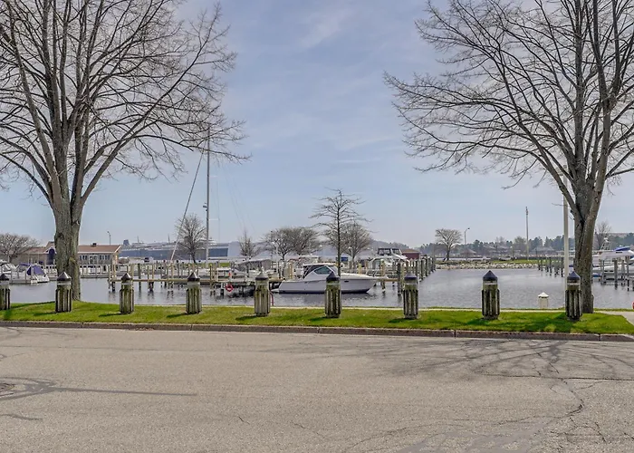 Ludington Vacation Rental - Walk To Lake Michigan!