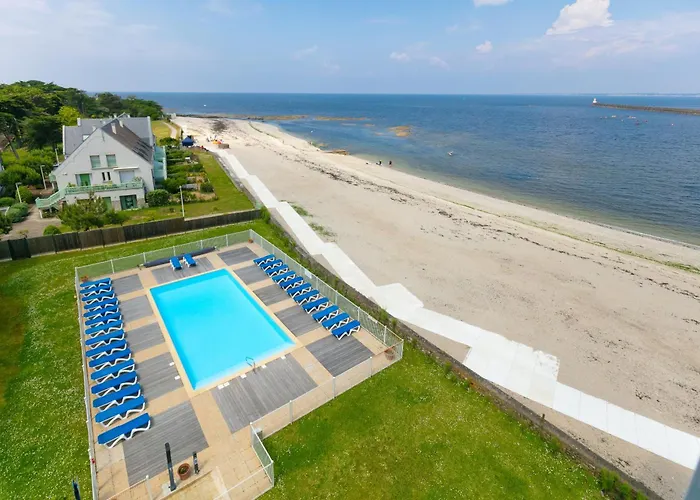 Appartement face mer et Piscine