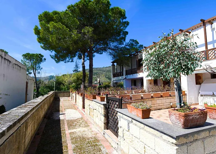 Villa con piscina in parco privato