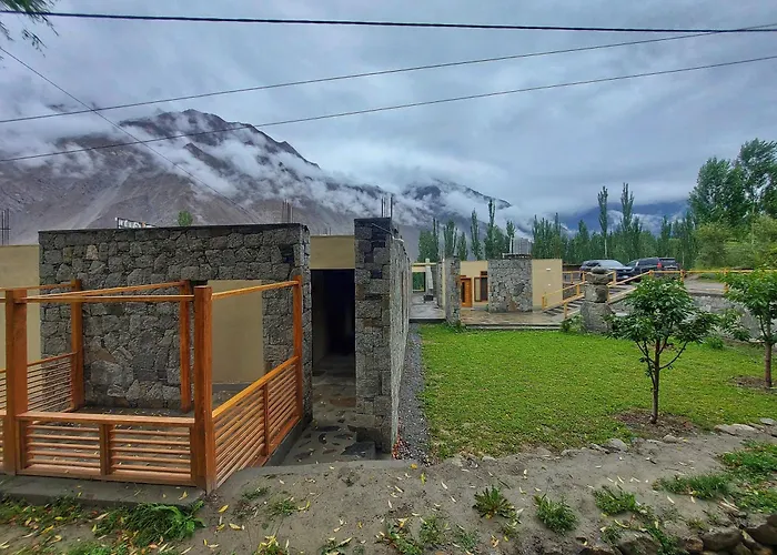 Diwan-E-Hunza Resort