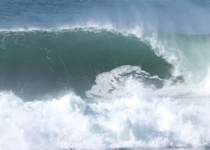 Atlakamani Surf