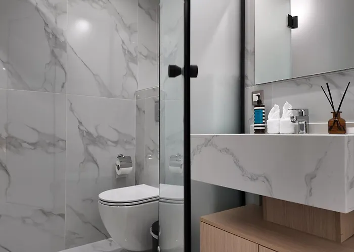 Cclux Suites Piraeus - Spacious 40Sqm Rooms