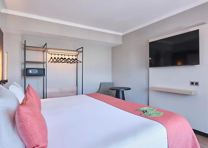 Gran Hotel Luna De Granada