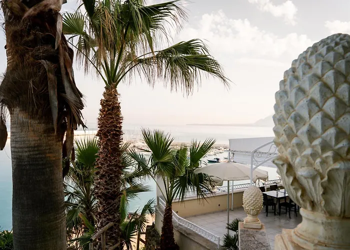 Marina Holiday Hotel & Spa
