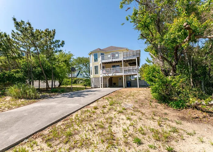 Shore Is Fun - Duck, Poteskeet, Beach 480 Yds, 3 Min. Walk To Downtown, Pool, Hot Tub, Yr Flex
