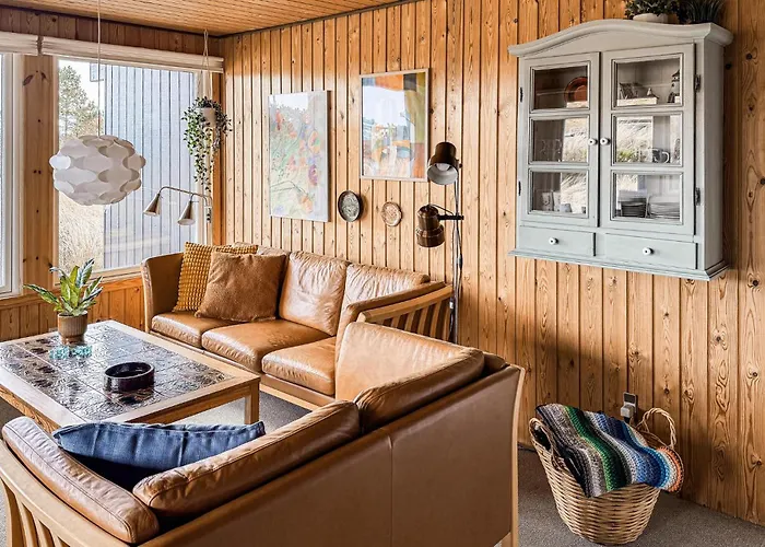 Three-Bedroom Holiday Home In Blavand