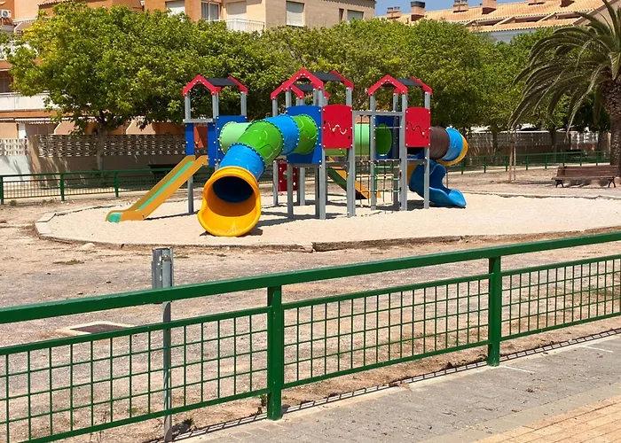 Apartamento junto al mar Los Marineros con acceso independiente por terraza
