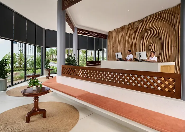Royal Beach Resort And Residence By Ehm