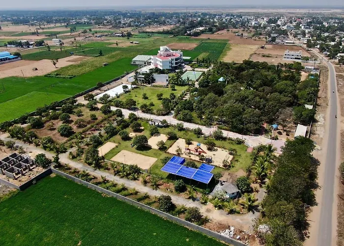 Nalluri Garden Resort