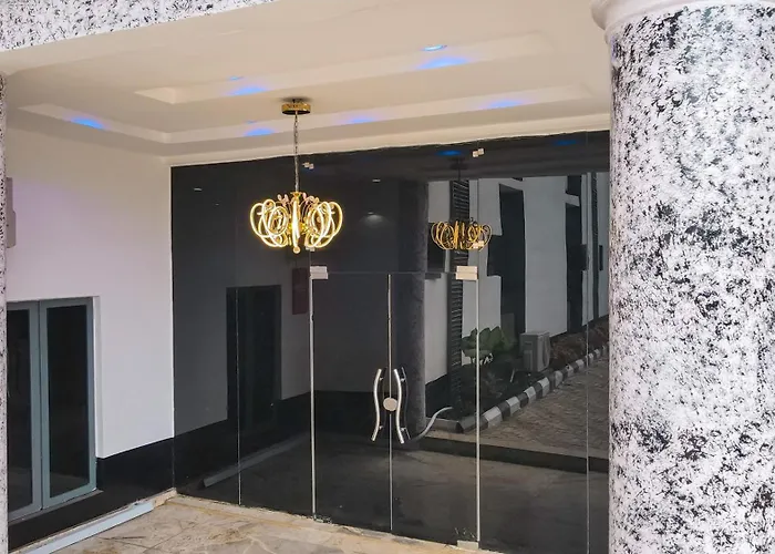 Royal Modak Resort & Hotel