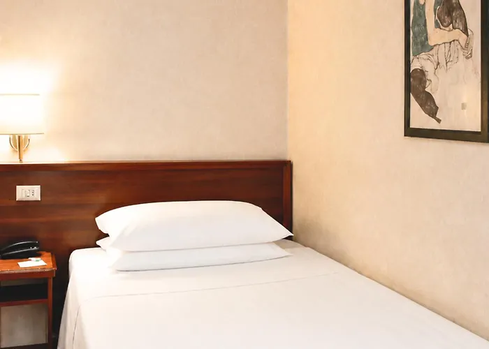 Phi Hotel Ambra