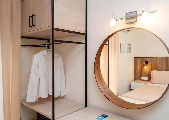 Stratos Hotel