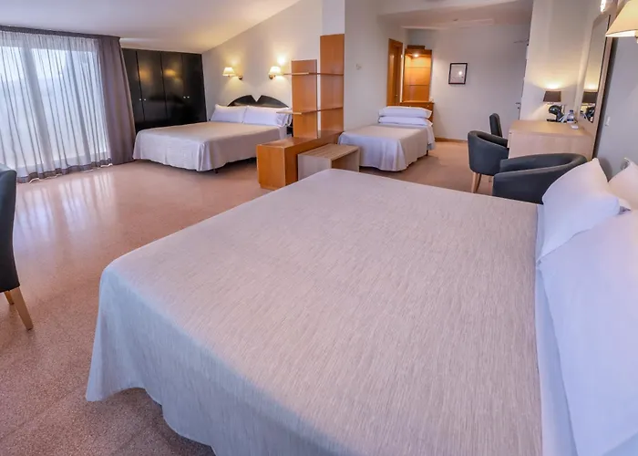 Caprici Beach Hotel & Spa