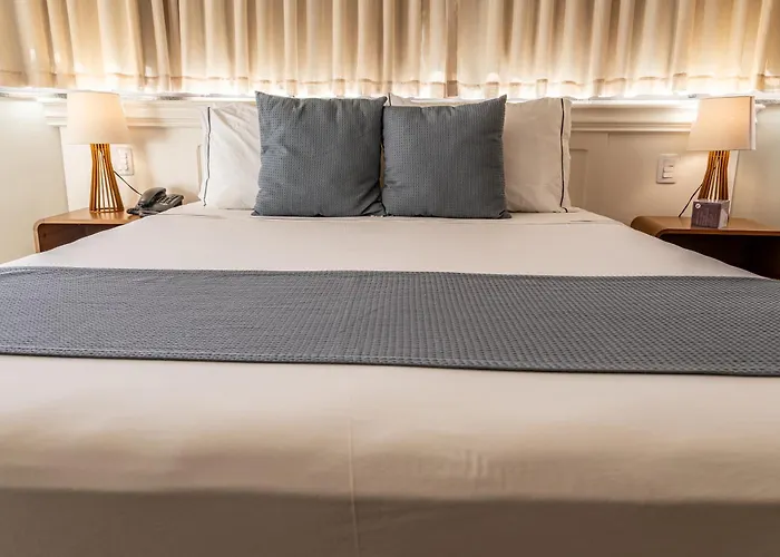 Marques Plaza Hotel