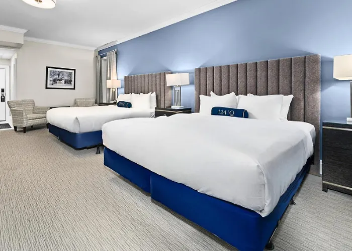 124 on Queen Hotel&Spa