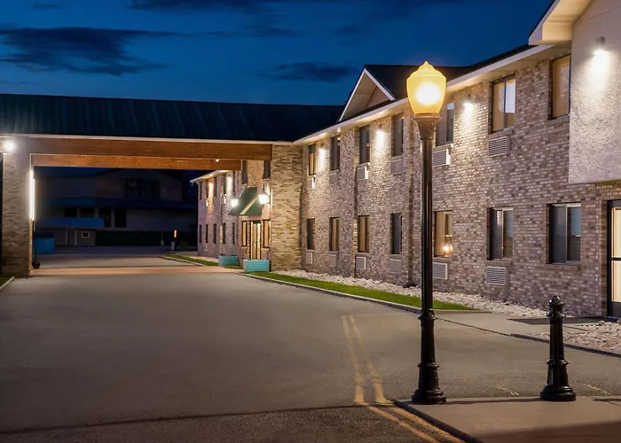 Super 8 By Wyndham Montpelier - Bear Lake