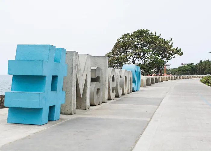 Malecon Premium Rooms & Hotel
