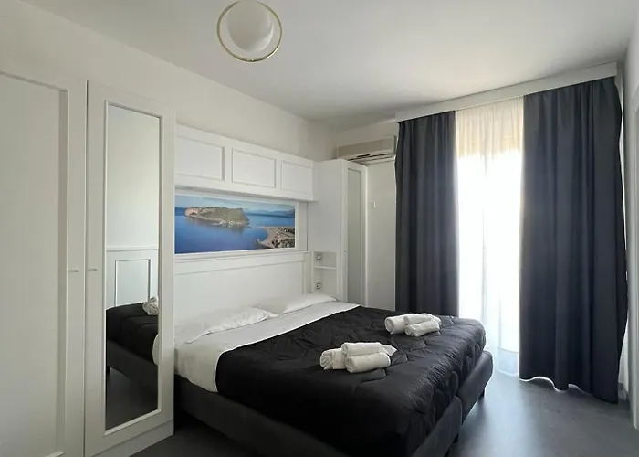 Hotel Tea - Praia A Mare
