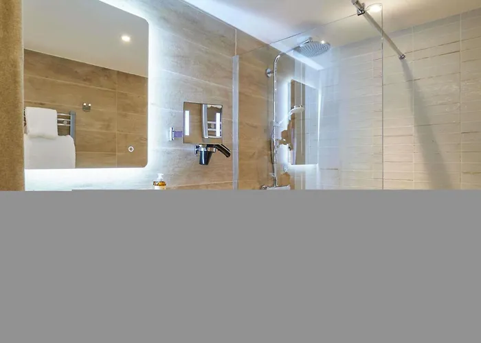 Mercure Avignon Gare TGV