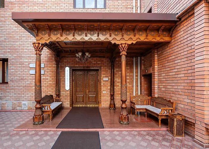 Ichan Qal'A Premium Class Hotel