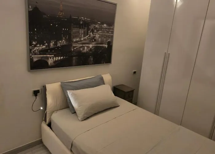 Queen Apartment