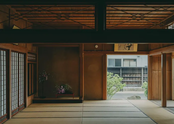泊まれる文化交流施設 盆宿u Bon-Yadou