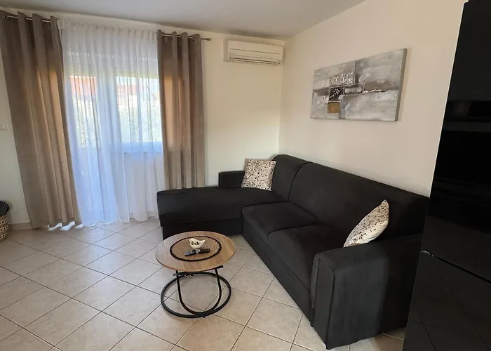 Apartments Elvira