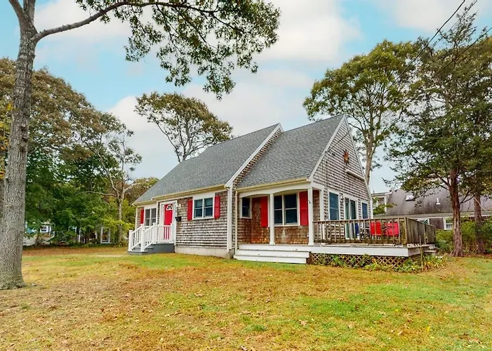 Ferry Harbor Cottage